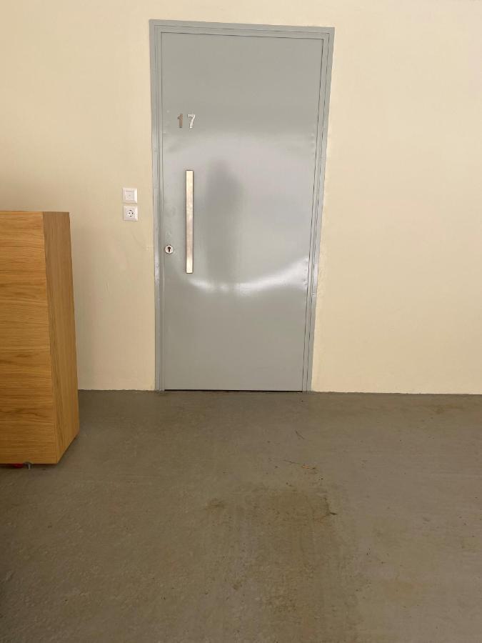 Bright, Cosy Studio Close To Glyfada Beach & Center เอเธนส์ ภายนอก รูปภาพ
