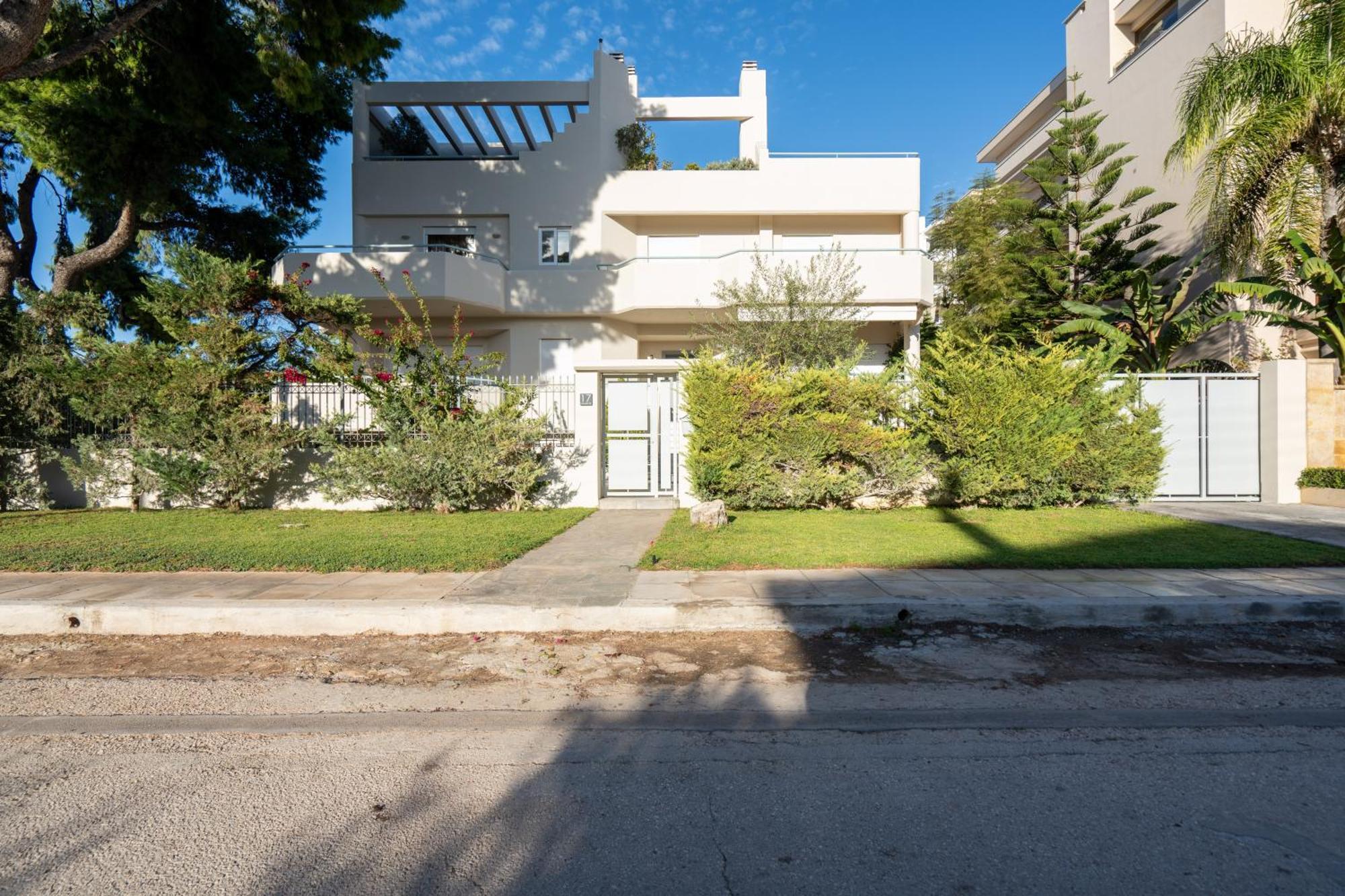 Bright, Cosy Studio Close To Glyfada Beach & Center เอเธนส์ ภายนอก รูปภาพ